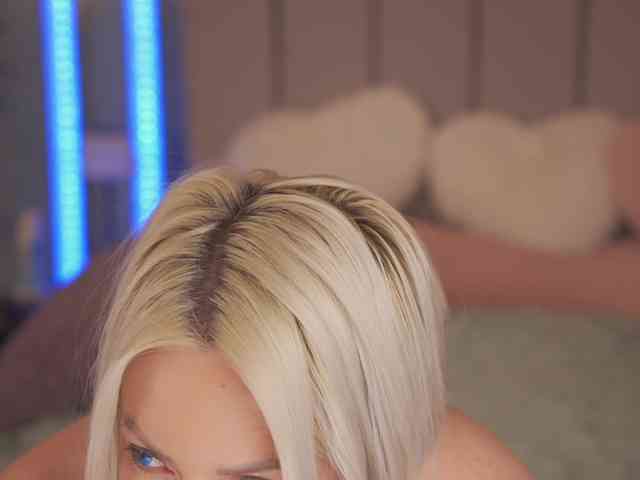 VickySecret webcam
