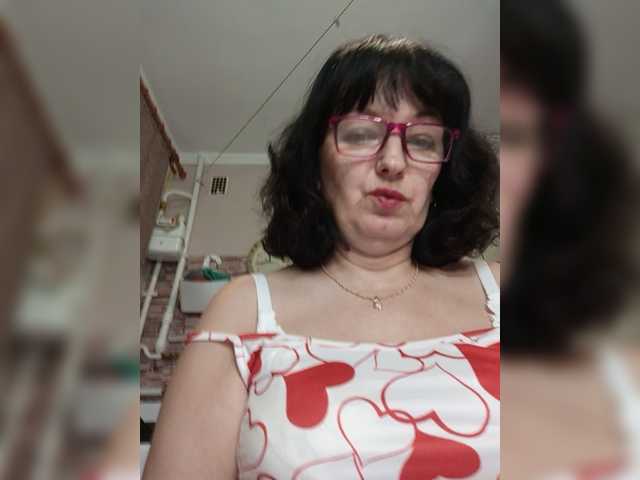 Danccee358 live cam on BongaCams