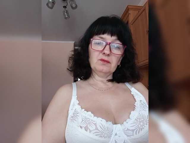Danccee358 live cam on BongaCams