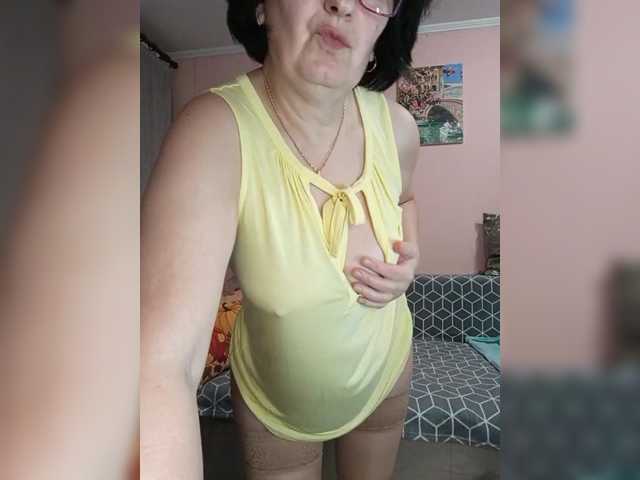 Danccee358 live cam on BongaCams