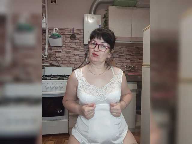 Danccee358 live webcam show