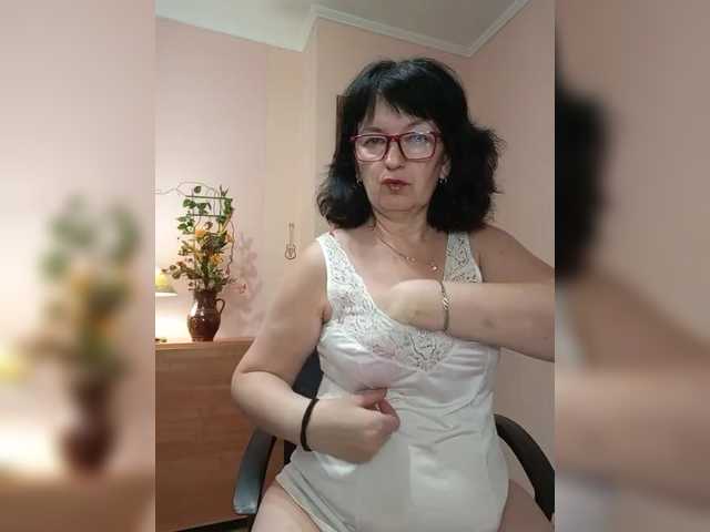 Danccee358 live cam on BongaCams