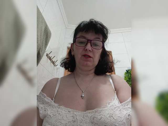 Danccee358 Live Cam and Statistics on UnifiedCams