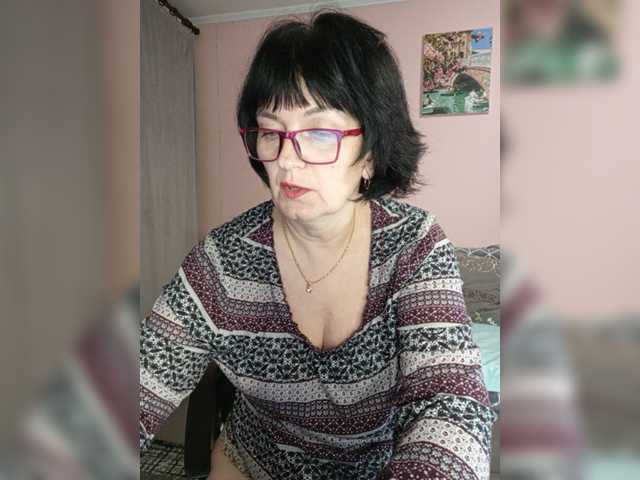 Danccee358 live cam on BongaCams