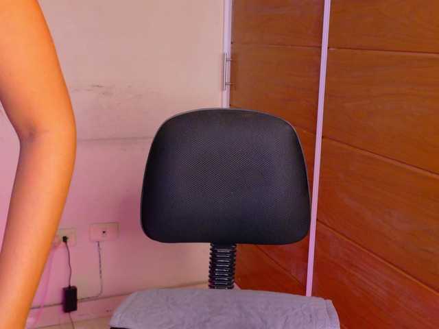 AlainaSaint live webcam show