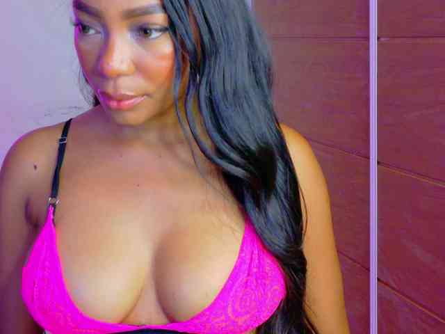 AlainaSaint webcam