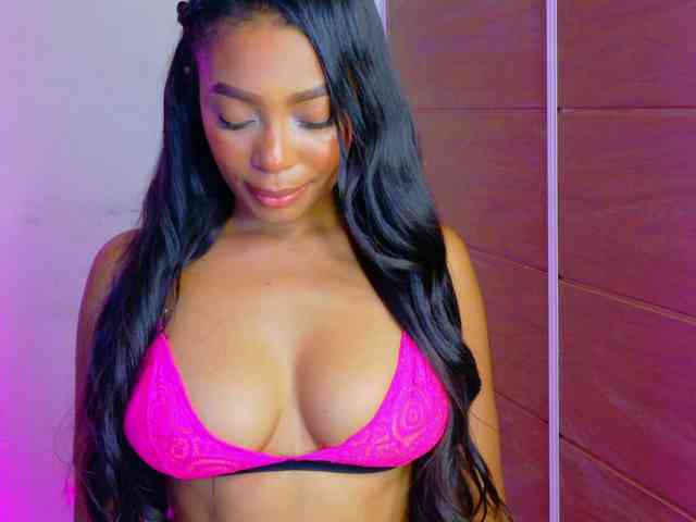 AlainaSaint webcam