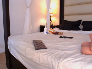 CaseyMoons's Live Webcam