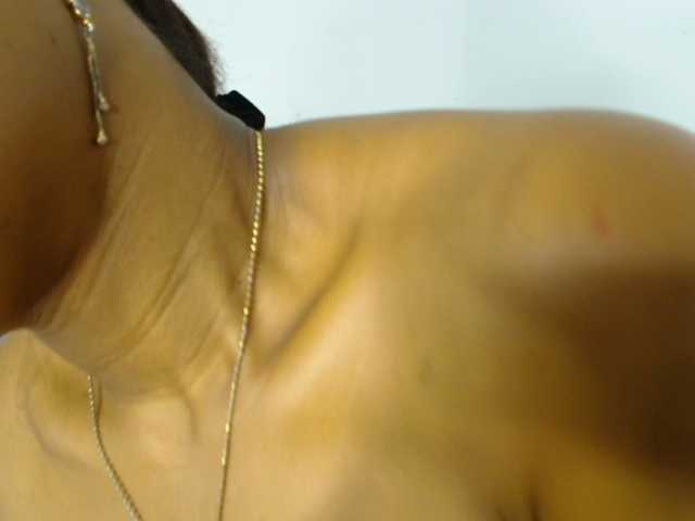 CaseyMoons live cam on BongaCams