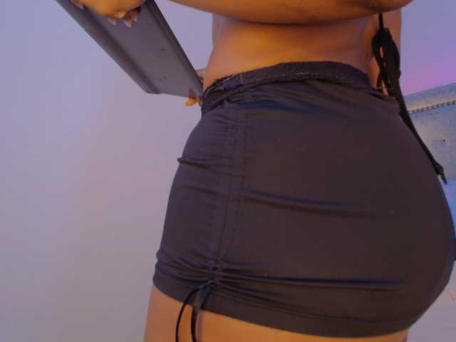 CaseyMoons live cam on BongaCams