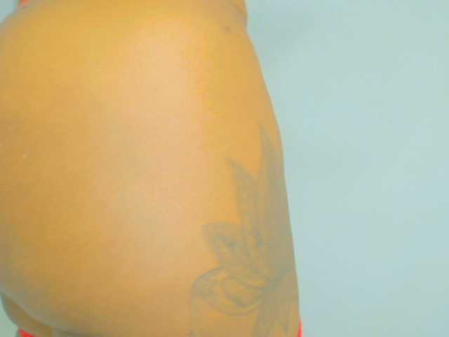 CaseyMoons live cam on BongaCams