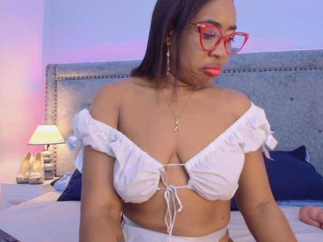 CaseyMoons live webcam show