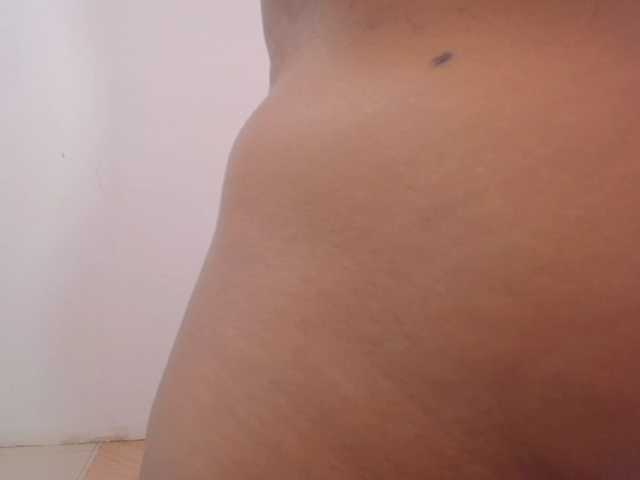 CaseyMoons live cam on BongaCams