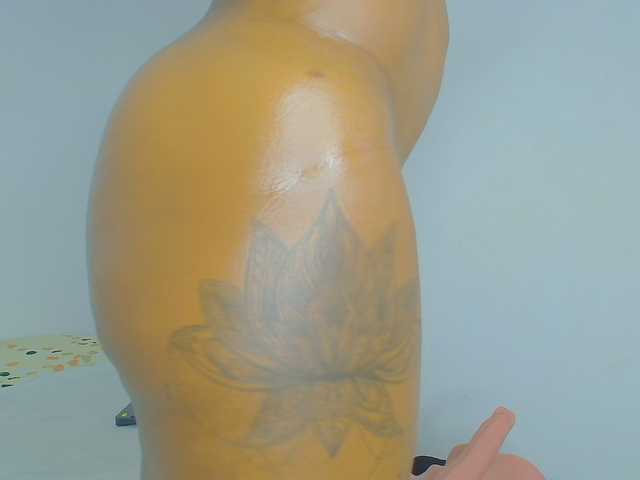 CaseyMoons live cam on BongaCams