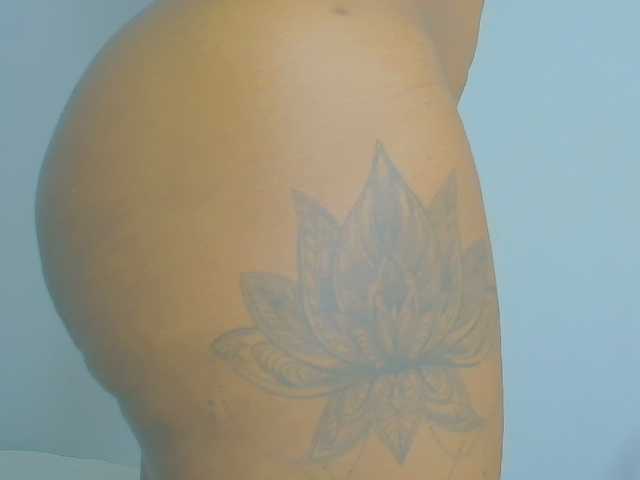 CaseyMoons live cam on BongaCams