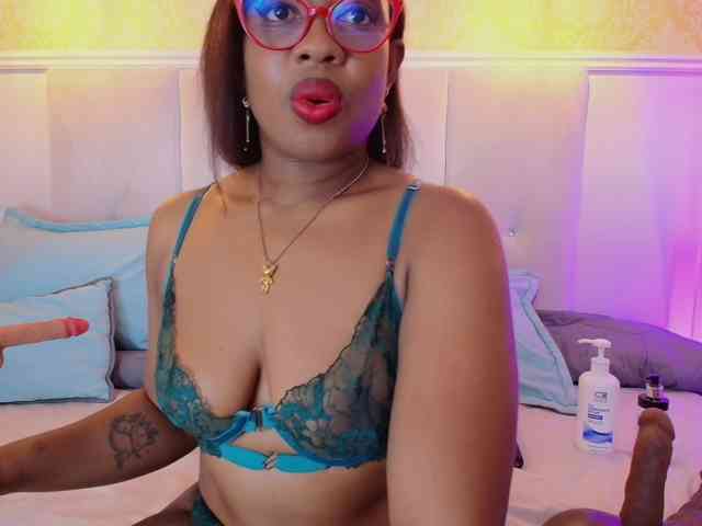 CaseyMoons webcam