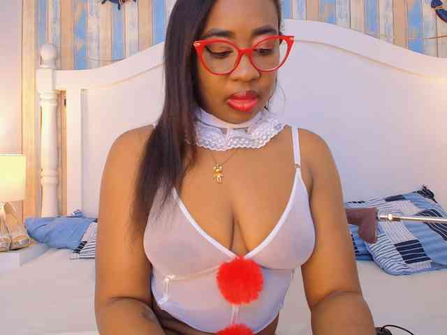 CaseyMoons webcam
