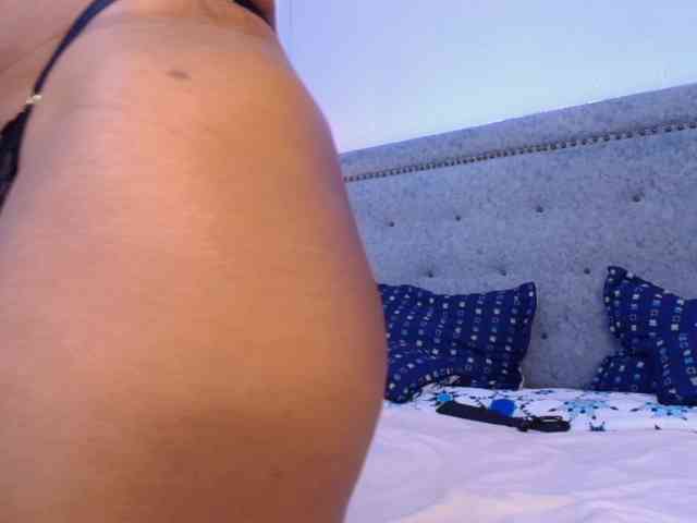 CaseyMoons webcam