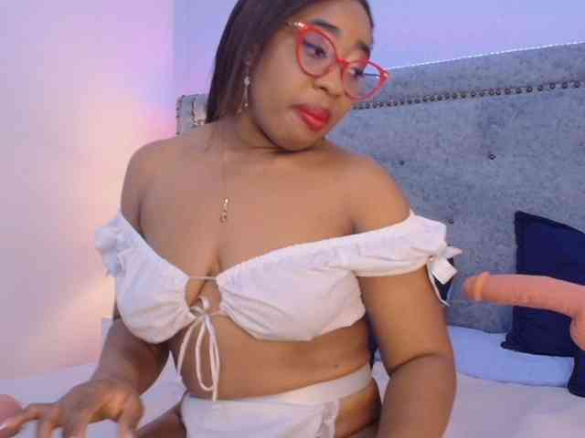CaseyMoons webcam