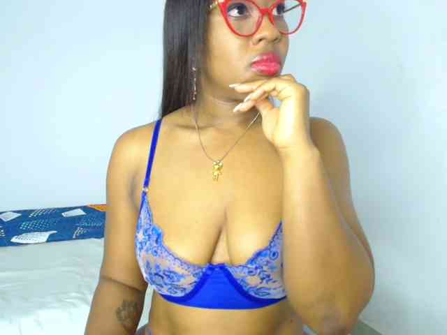 CaseyMoons webcam