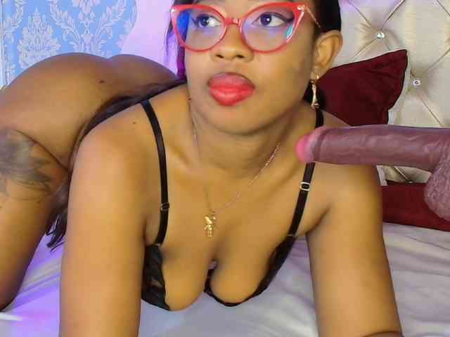 CaseyMoons webcam