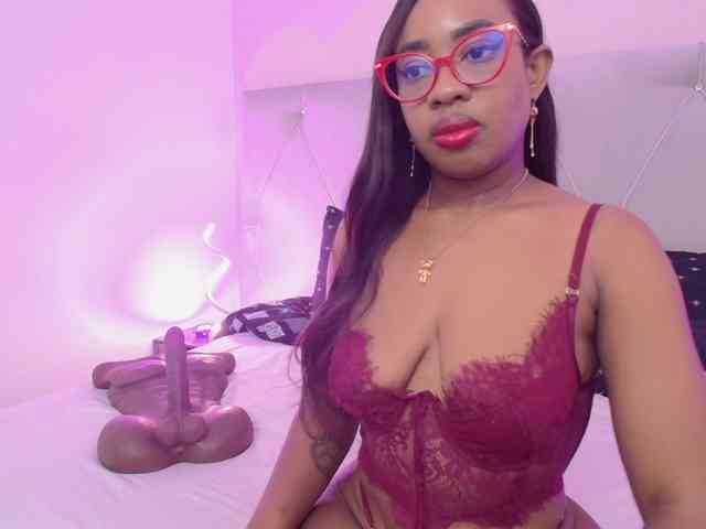 CaseyMoons webcam