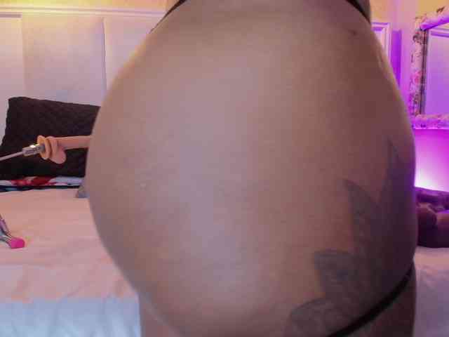 CaseyMoons webcam