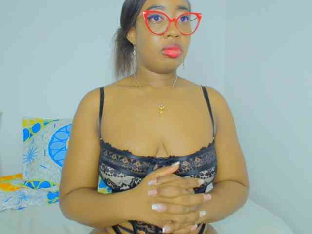 CaseyMoons webcam