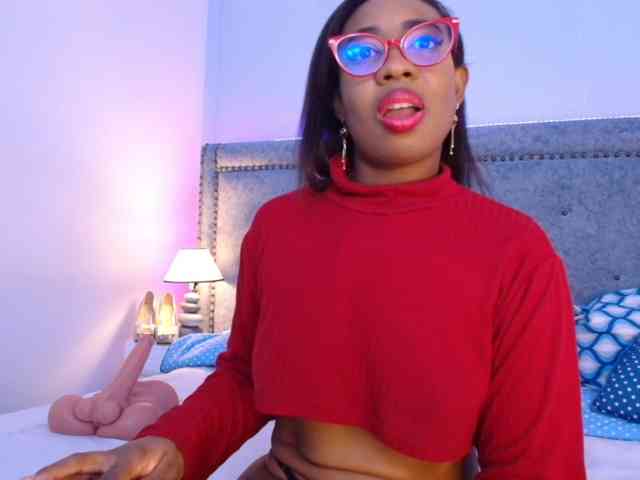 CaseyMoons webcam
