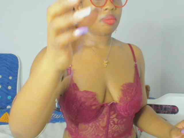 CaseyMoons webcam