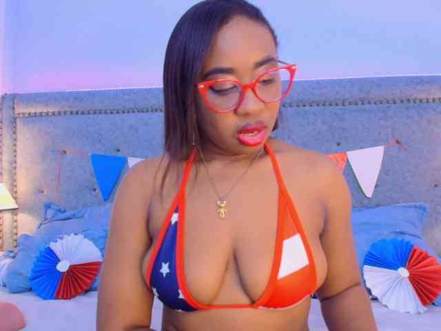 CaseyMoons webcam