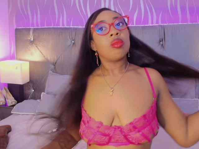 CaseyMoons webcam