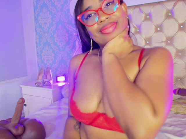 CaseyMoons webcam