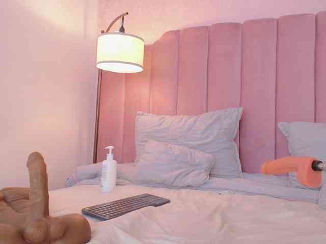 CaseyMoons webcam