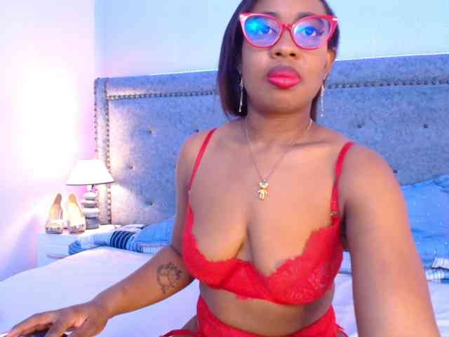 CaseyMoons webcam