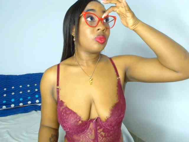 CaseyMoons webcam