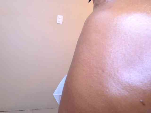 CaseyMoons webcam