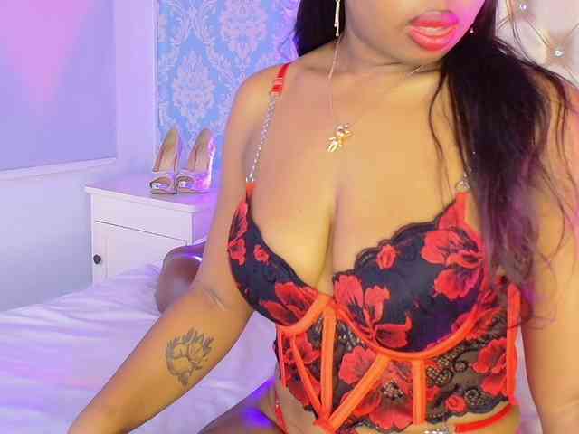 CaseyMoons webcam