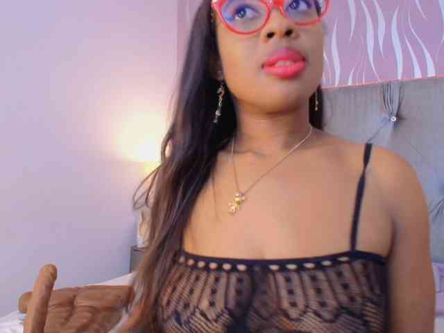 CaseyMoons webcam