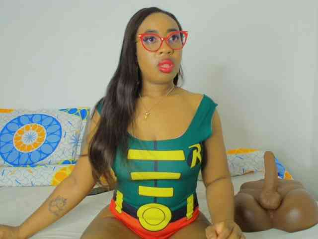 CaseyMoons webcam