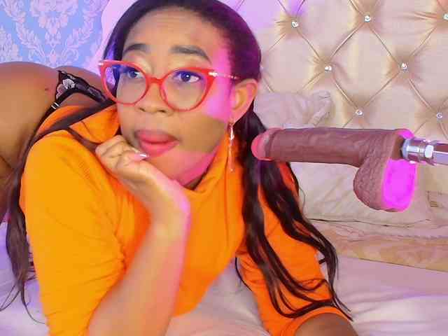CaseyMoons webcam