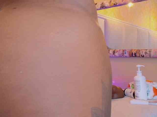 CaseyMoons webcam