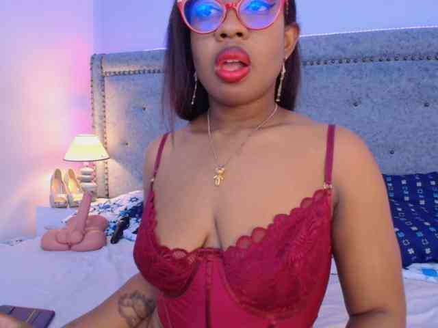 CaseyMoons webcam