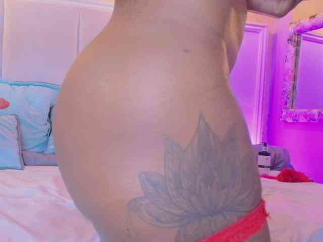CaseyMoons webcam