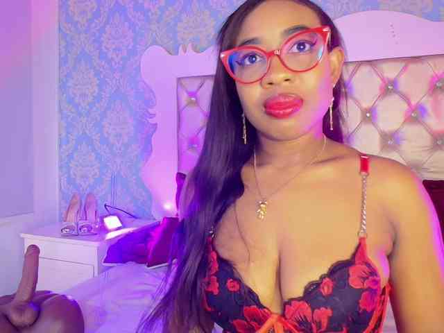 CaseyMoons webcam