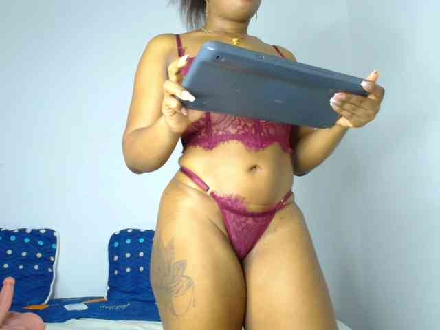CaseyMoons webcam