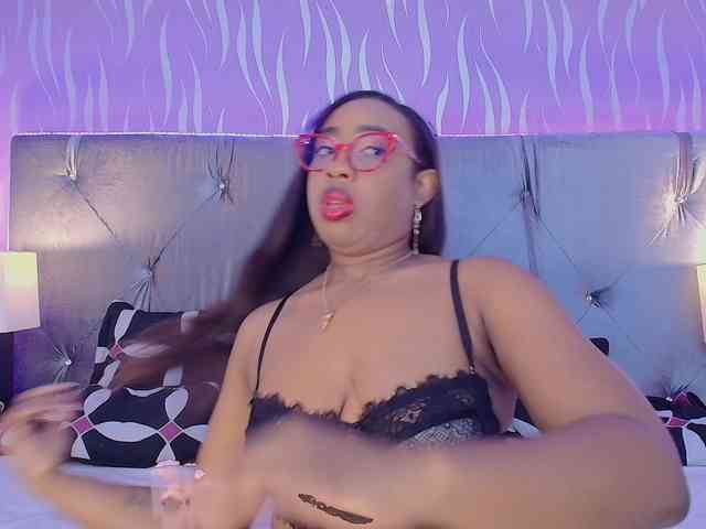 CaseyMoons webcam