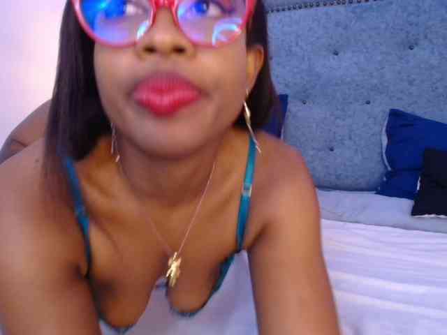 CaseyMoons webcam
