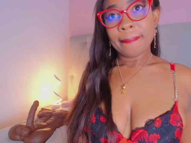 CaseyMoons webcam