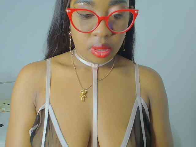 CaseyMoons webcam